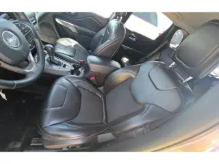 Jeep Cherokee 2019 4x4 Altitude SUV de 4 puertas