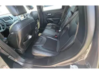 Jeep Cherokee 2019 4x4 Altitude SUV de 4 puertas