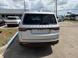 Jeep Wagoneer L 2024 4x2 Serie II SUV de 4 puertas