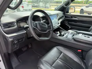 Jeep Wagoneer L 2024 4x2 Serie II SUV de 4 puertas