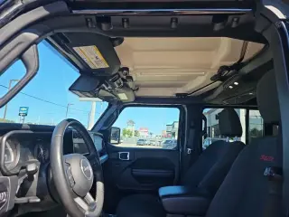 Jeep Wrangler 2025 4x4 Rubicon 4dr SUV