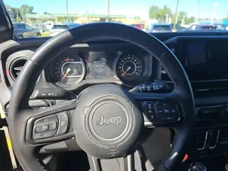 Jeep Wrangler 2025 4x4 Rubicon 4dr SUV