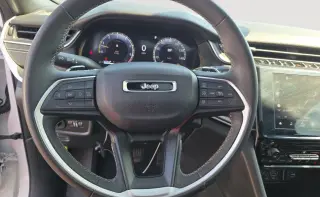 Jeep Grand Cherokee 2024 4x2 Laredo X 4dr SUV