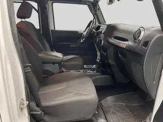 Jeep Wrangler Unlimited 2017 4x4 Sport SUV de 4 puertas