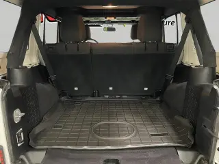 Jeep Wrangler Unlimited 2017 4x4 Sport SUV de 4 puertas