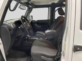 Jeep Wrangler Unlimited 2017 4x4 Sport SUV de 4 puertas