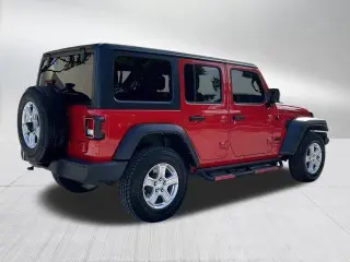 Jeep Wrangler Unlimited 2022 4x4 Willys Sport 4dr SUV
