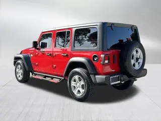 Jeep Wrangler Unlimited 2022 4x4 Willys Sport 4dr SUV