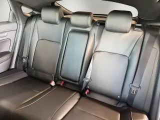 Acura Integra 2026 4 puertas Liftback CVT con paquete Technology y A-SPEC