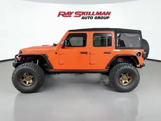 Jeep Wrangler Unlimited 2018 4x4 Sport S 4p SUV (lanzamiento medio del año)
