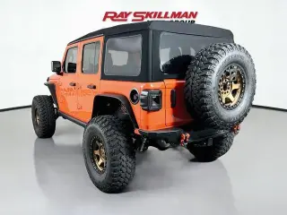 Jeep Wrangler Unlimited 2018 4x4 Sport S 4p SUV (lanzamiento medio del año)