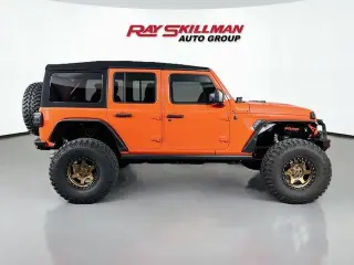 Jeep Wrangler Unlimited 2018 4x4 Sport S 4p SUV (lanzamiento medio del año)