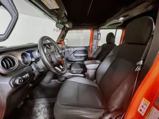 Jeep Wrangler Unlimited 2018 4x4 Sport S 4p SUV (lanzamiento medio del año)