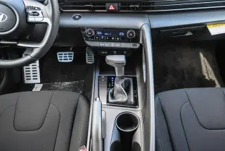 Hyundai ELANTRA 2026 SEL Sport 4dr Sedan