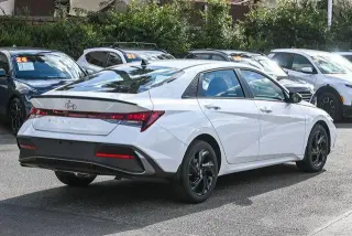 Hyundai ELANTRA 2026 SEL Sport 4dr Sedan