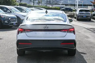 Hyundai ELANTRA 2026 SEL Sport 4dr Sedan