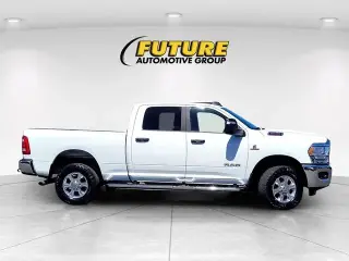 Ram 2500 2024 4x4 Big Horn 4dr Crew Cab 6.3 ft. SB Pickup