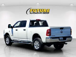 Ram 2500 2024 4x4 Big Horn 4dr Crew Cab 6.3 ft. SB Pickup