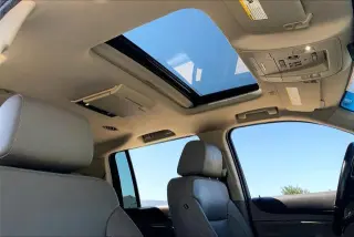GMC Yukon XL 2019 4x2 SLT 4dr SUV