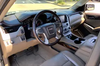 GMC Yukon XL 2019 4x2 SLT 4dr SUV