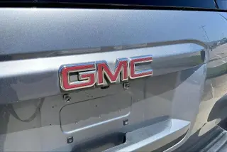 GMC Yukon XL 2019 4x2 SLT 4dr SUV