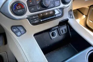 GMC Yukon XL 2019 4x2 SLT 4dr SUV