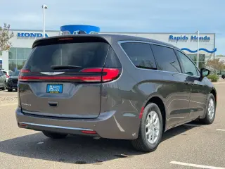 Chrysler Pacifica 2023 Touring L 4dr Mini-Van