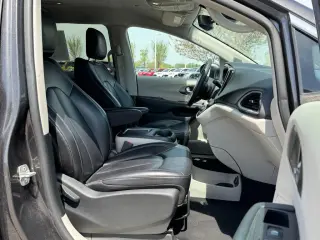Chrysler Pacifica 2023 Touring L 4dr Mini-Van