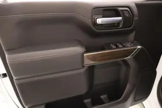 Chevrolet Silverado 1500 2020 4x4 RST 4dr Crew Cab 5.8 ft. SB