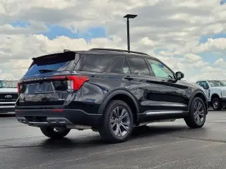 Ford Explorer 2025 AWD Active 4dr SUV