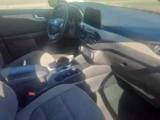 Ford Escape Hybrid 2021 SE 4dr SUV