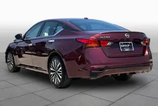 Nissan Altima 2024 2.5 SV 4dr Sedan