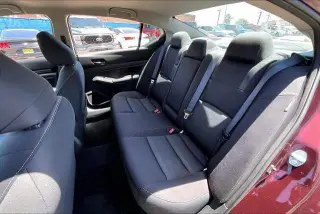 Nissan Altima 2024 2.5 SV 4dr Sedan