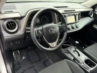 Toyota RAV4 2017 AWD LE 4dr SUV