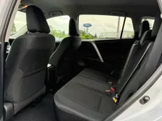 Toyota RAV4 2017 AWD LE 4dr SUV