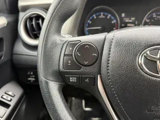 Toyota RAV4 2017 AWD LE 4dr SUV