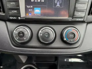 Toyota RAV4 2017 AWD LE 4dr SUV