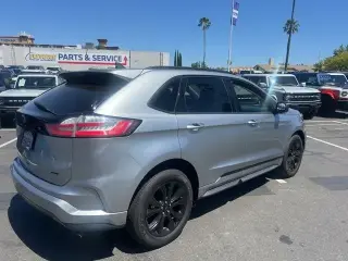 Ford Edge 2022 AWD SE 4dr Crossover