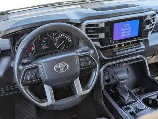 Toyota Tundra 2024 4x4 SR5 4dr Double Cab Pickup SB
