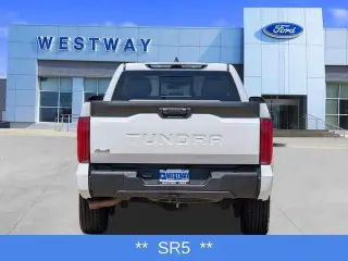 Toyota Tundra 2024 4x4 SR5 4dr Double Cab Pickup SB