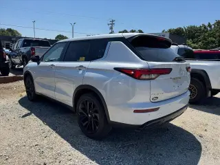 Mitsubishi Outlander 2024 AWD SE 4dr SUV