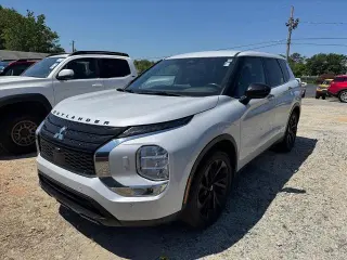 Mitsubishi Outlander 2024 AWD SE 4dr SUV
