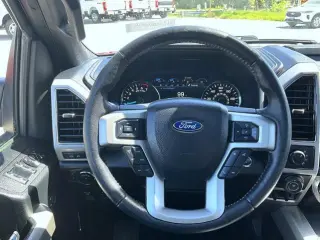 Ford F-150 2018 4x4 King Ranch 4dr SuperCrew 5.5 ft. SB