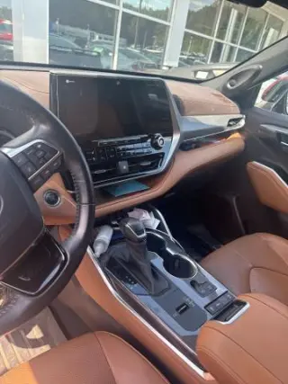 Toyota Highlander 2021 Limited 4dr SUV