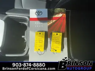 Toyota RAV4 2024 XLE Premium 4dr SUV
