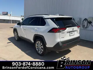 Toyota RAV4 2024 XLE Premium 4dr SUV