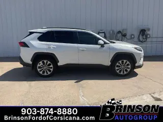 Toyota RAV4 2024 XLE Premium 4dr SUV