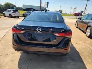 Nissan Sentra 2023 SV 4dr Sedán