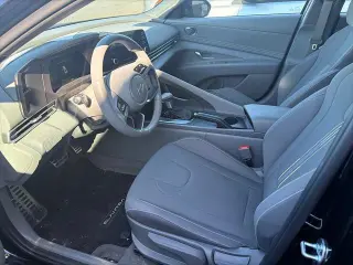 Hyundai ELANTRA 2026 SEL Sport 4dr Sedán