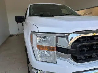 Ford F-150 2021 4x4 XL 4dr SuperCrew 5.5 ft. SB